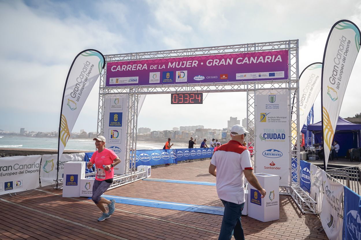 Las fotos de meta de la Carrera de la Mujer de Gran Canaria 11 32 35 15701 O