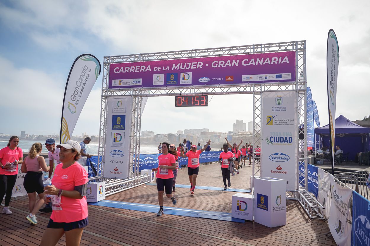 Las fotos de meta de la Carrera de la Mujer de Gran Canaria 11 41 04 15701 O
