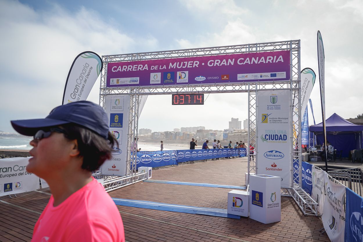 Las fotos de meta de la Carrera de la Mujer de Gran Canaria 11 36 25 15701 O