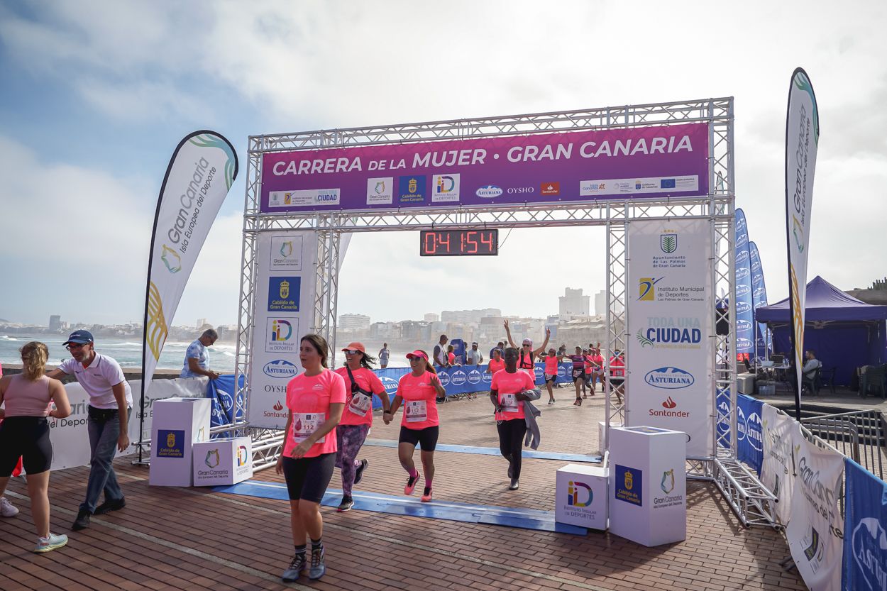 Las fotos de meta de la Carrera de la Mujer de Gran Canaria 11 41 05 15701 O