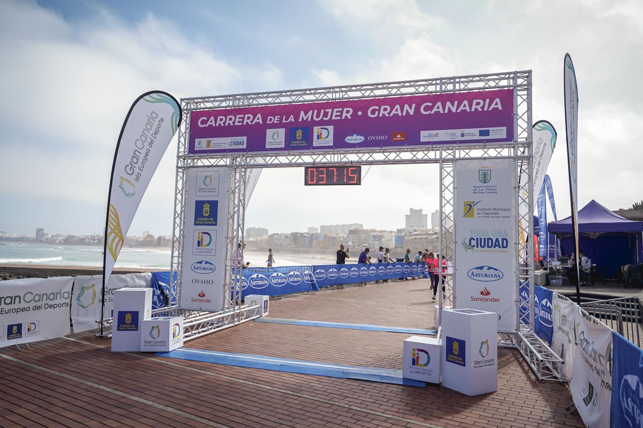 Las fotos de meta de la Carrera de la Mujer de Gran Canaria 11 36 26 15701 O