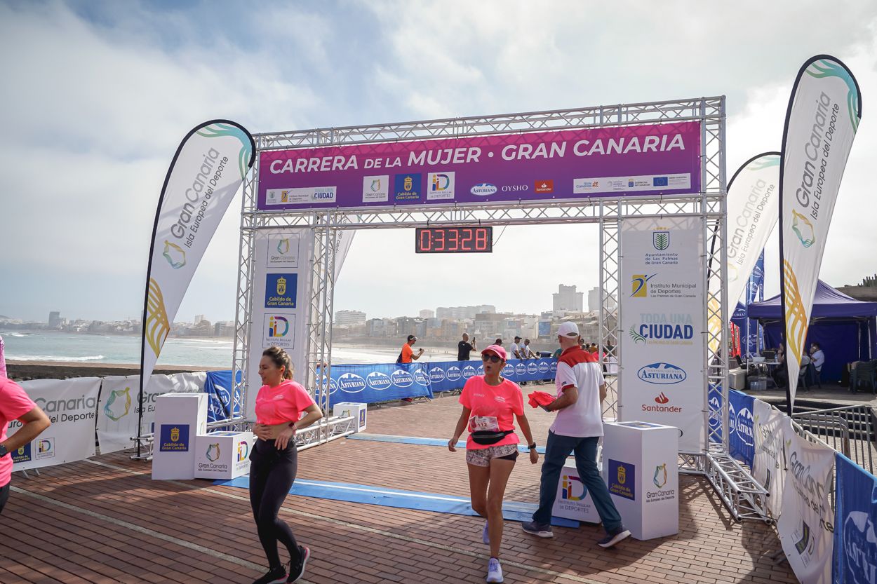 Las fotos de meta de la Carrera de la Mujer de Gran Canaria 11 32 39 15701 O
