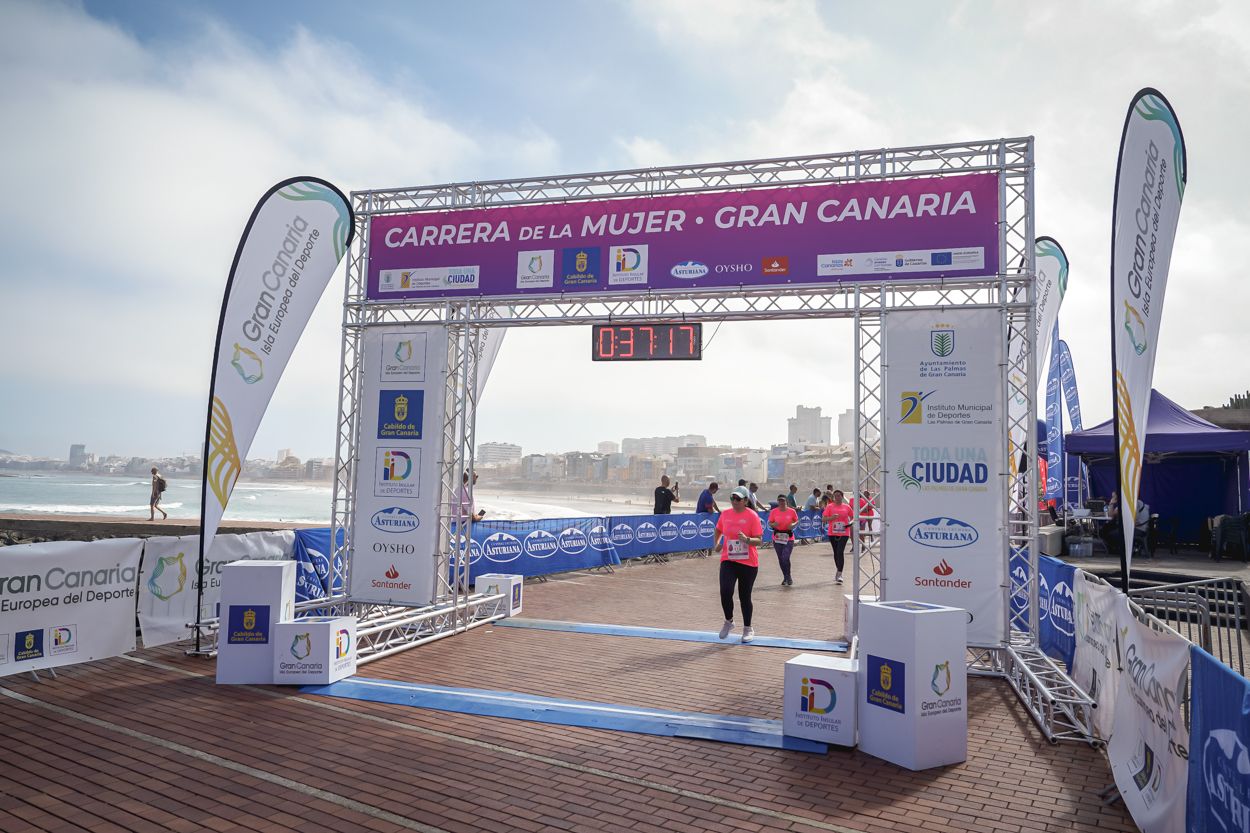 Las fotos de meta de la Carrera de la Mujer de Gran Canaria 11 36 28 15701 O