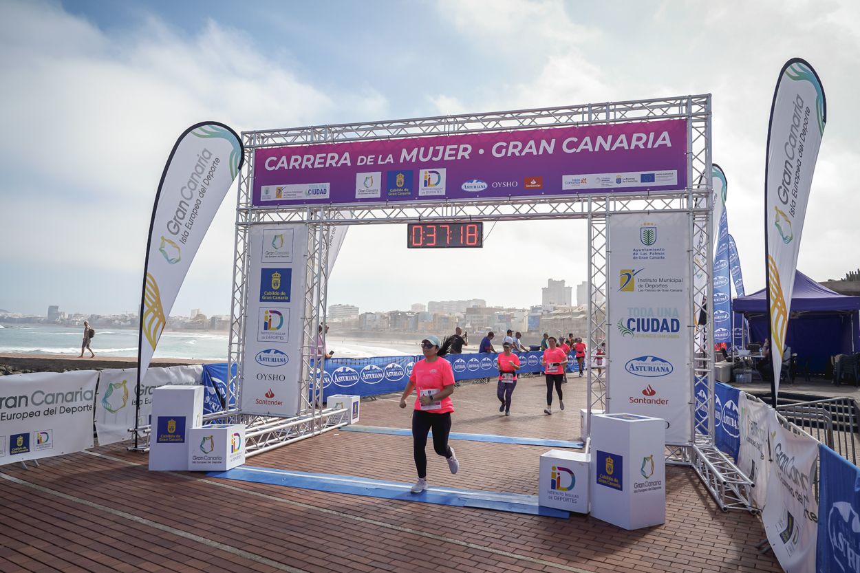 Las fotos de meta de la Carrera de la Mujer de Gran Canaria 11 36 29 15701 O