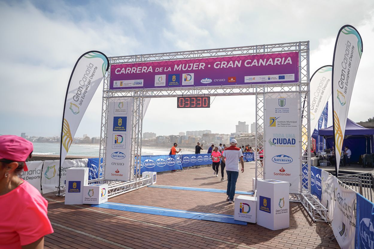 Las fotos de meta de la Carrera de la Mujer de Gran Canaria 11 32 41 15701 O