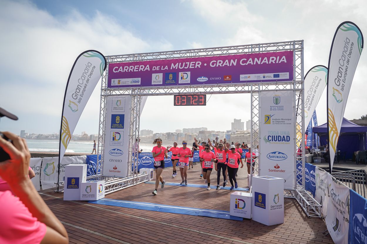 Las fotos de meta de la Carrera de la Mujer de Gran Canaria 11 36 34 15701 O
