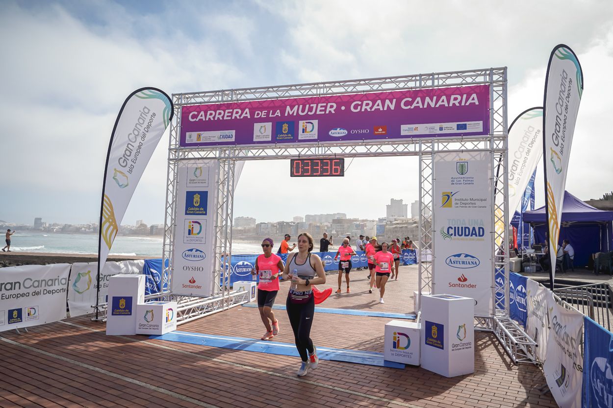 Las fotos de meta de la Carrera de la Mujer de Gran Canaria 11 32 46 15701 O