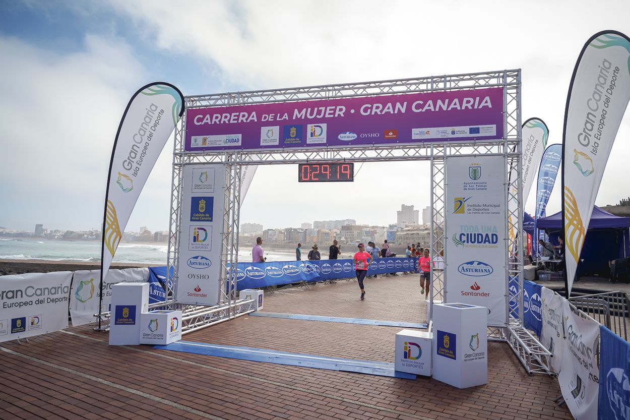 Las fotos de meta de la Carrera de la Mujer de Gran Canaria11 28 30 15701 O