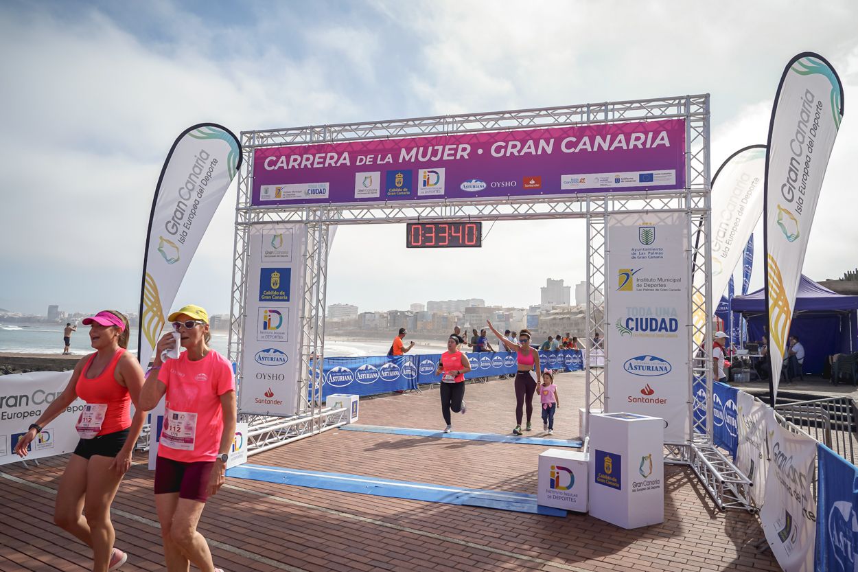 Las fotos de meta de la Carrera de la Mujer de Gran Canaria 11 32 51 15701 O