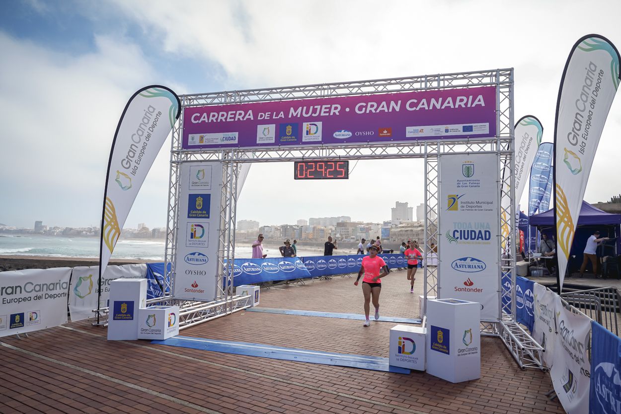 Las fotos de meta de la Carrera de la Mujer de Gran Canaria11 28 35 15701 O