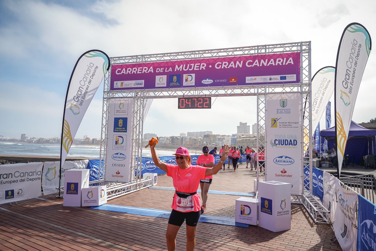 Las fotos de meta de la Carrera de la Mujer de Gran Canaria 11 46 33 15701 O