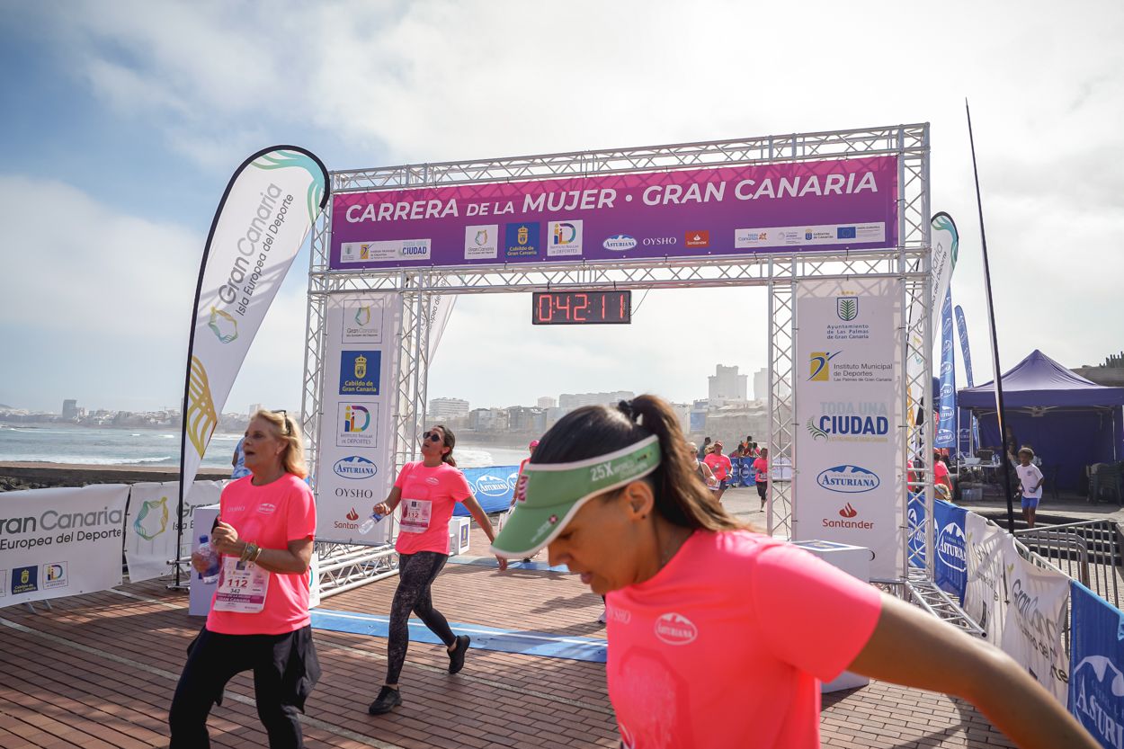 Las fotos de meta de la Carrera de la Mujer de Gran Canaria 11 41 22 15701 O