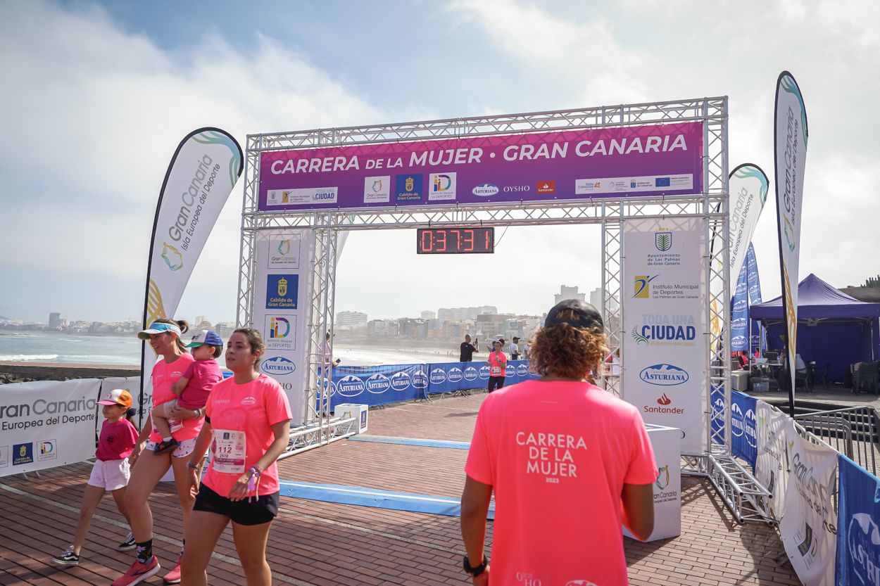 Las fotos de meta de la Carrera de la Mujer de Gran Canaria 11 36 42 15701 O