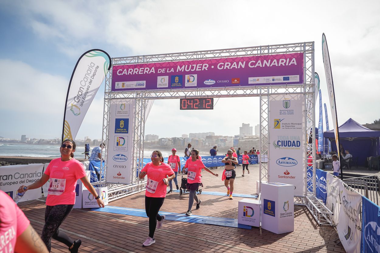 Las fotos de meta de la Carrera de la Mujer de Gran Canaria 11 41 23 15701 O