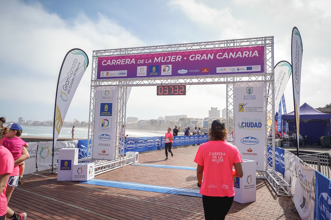 Las fotos de meta de la Carrera de la Mujer de Gran Canaria 11 36 43 15701 O