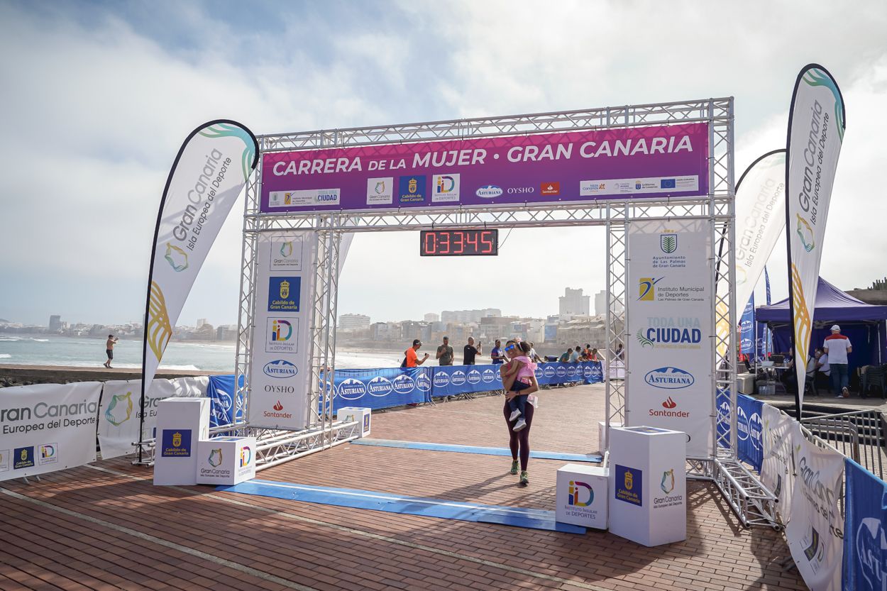 Las fotos de meta de la Carrera de la Mujer de Gran Canaria 11 32 55 15701 O