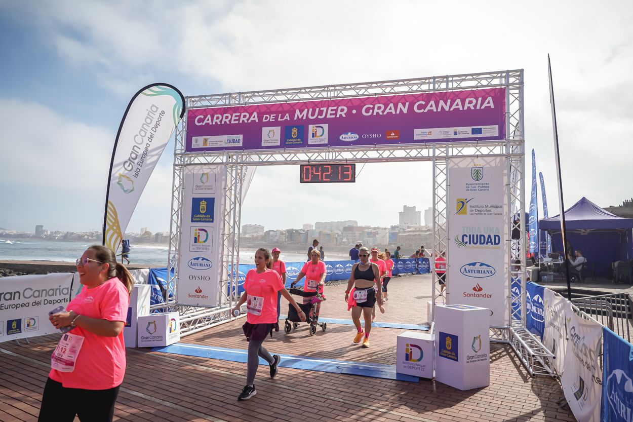 Las fotos de meta de la Carrera de la Mujer de Gran Canaria 11 41 24 15701 O