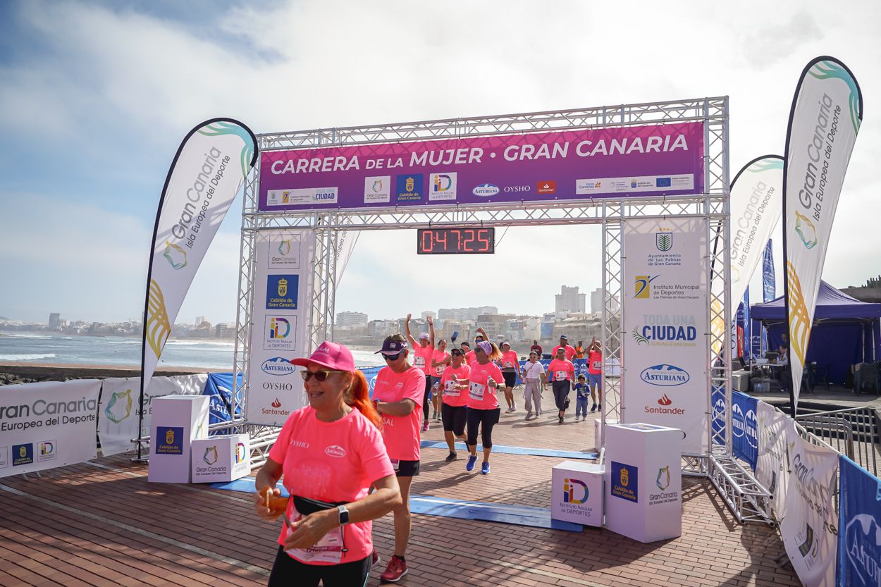 Las fotos de meta de la Carrera de la Mujer de Gran Canaria 11 46 36 15701 O