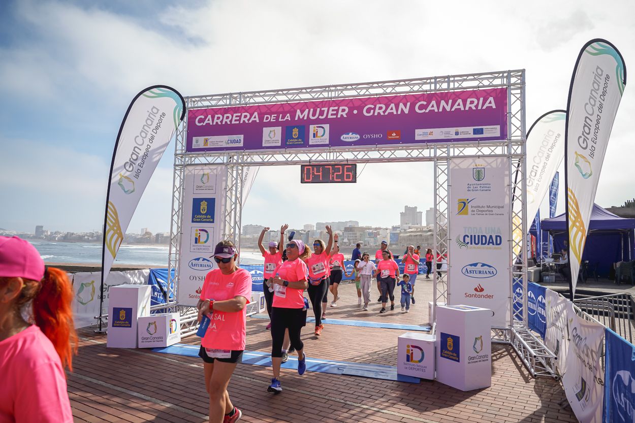 Las fotos de meta de la Carrera de la Mujer de Gran Canaria 11 46 37 15701 O
