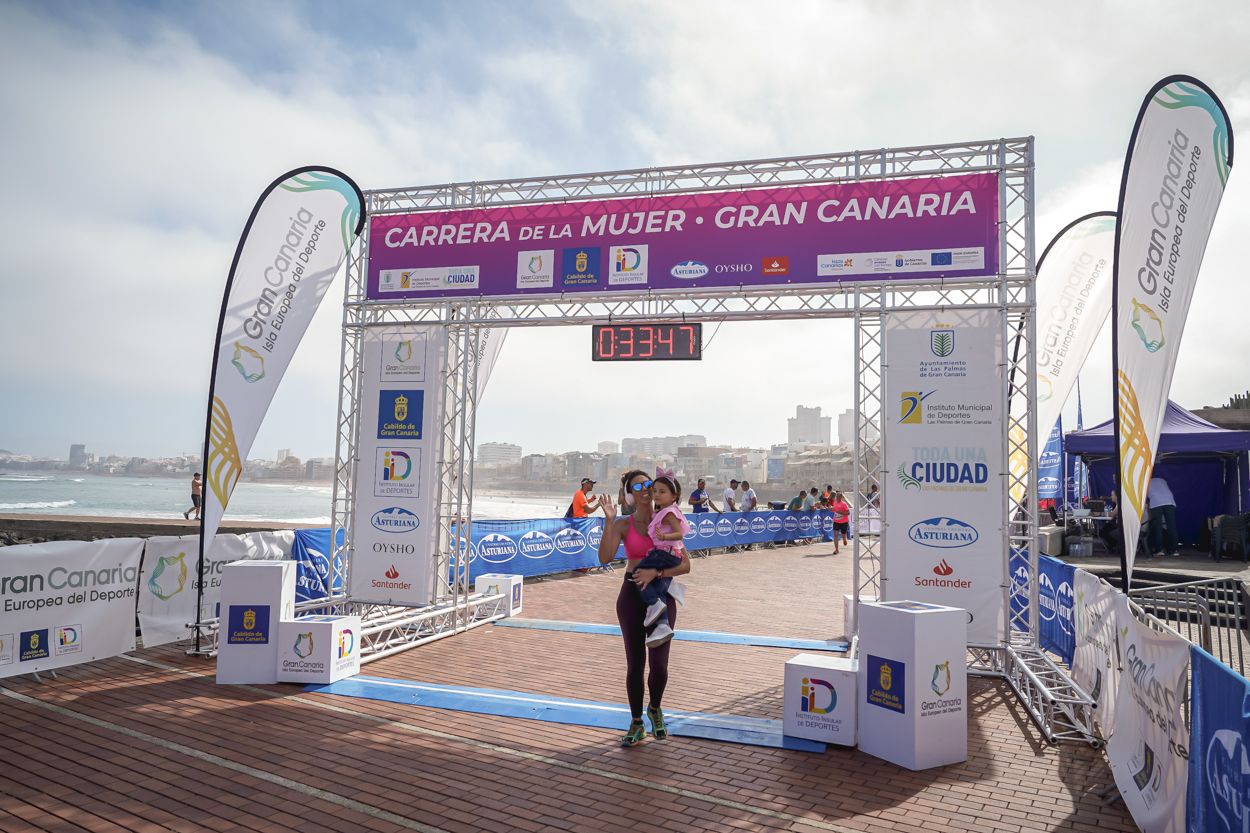 Las fotos de meta de la Carrera de la Mujer de Gran Canaria 11 32 57 15701 O