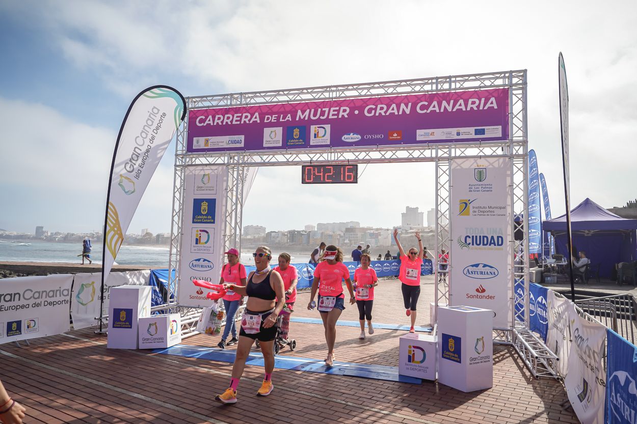 Las fotos de meta de la Carrera de la Mujer de Gran Canaria 11 41 26 15701 O
