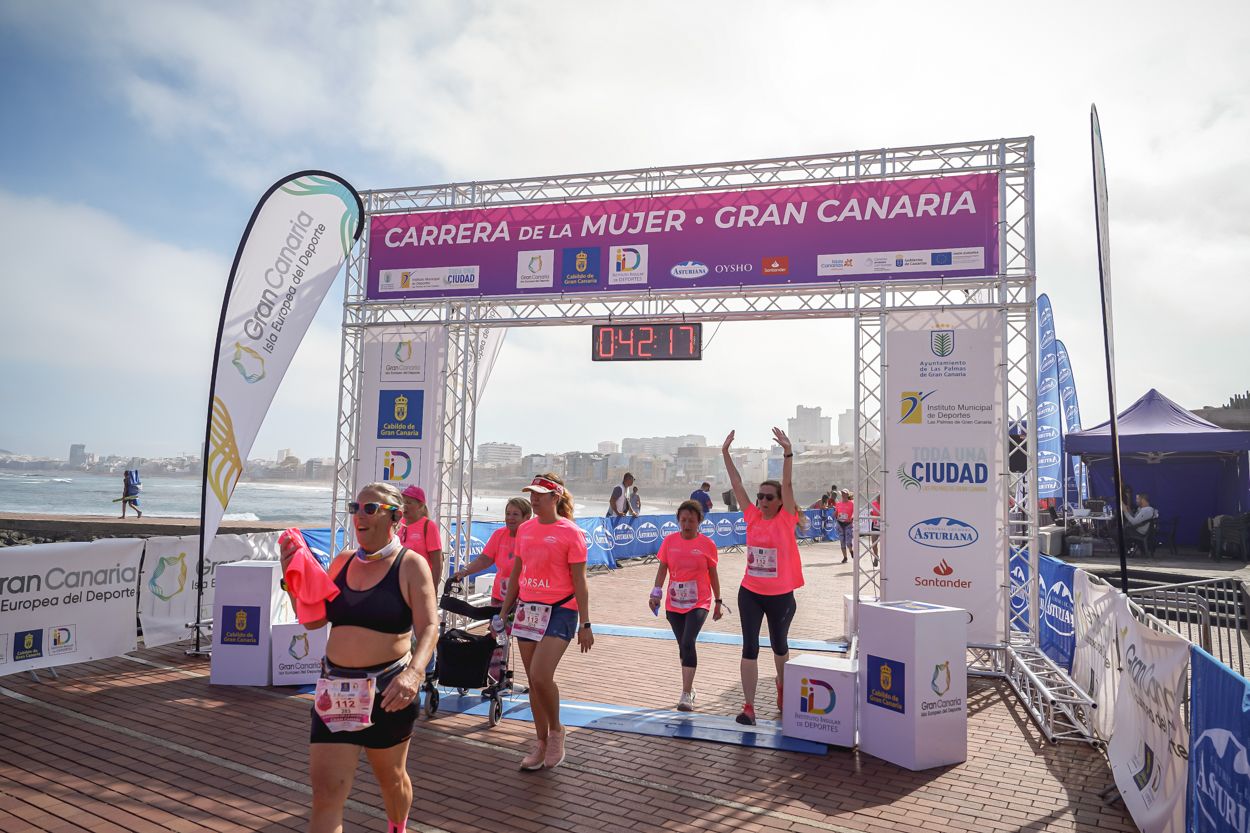 Las fotos de meta de la Carrera de la Mujer de Gran Canaria 11 41 27 15701 O