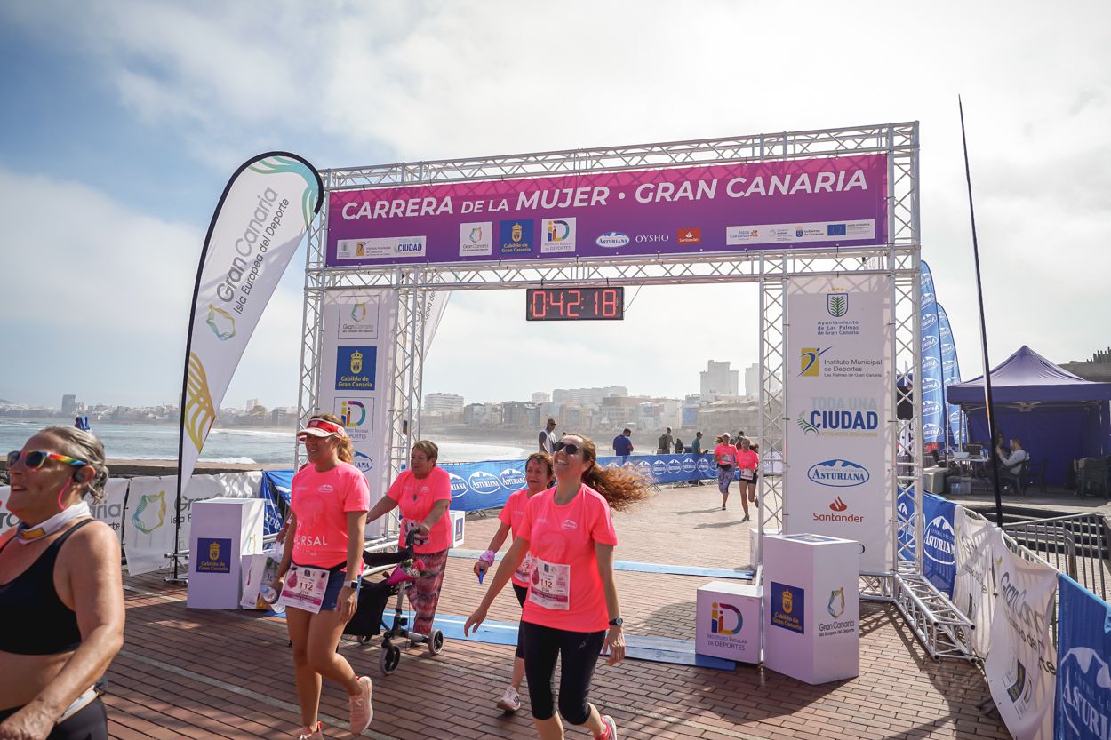 Las fotos de meta de la Carrera de la Mujer de Gran Canaria 11 41 28 15701 O