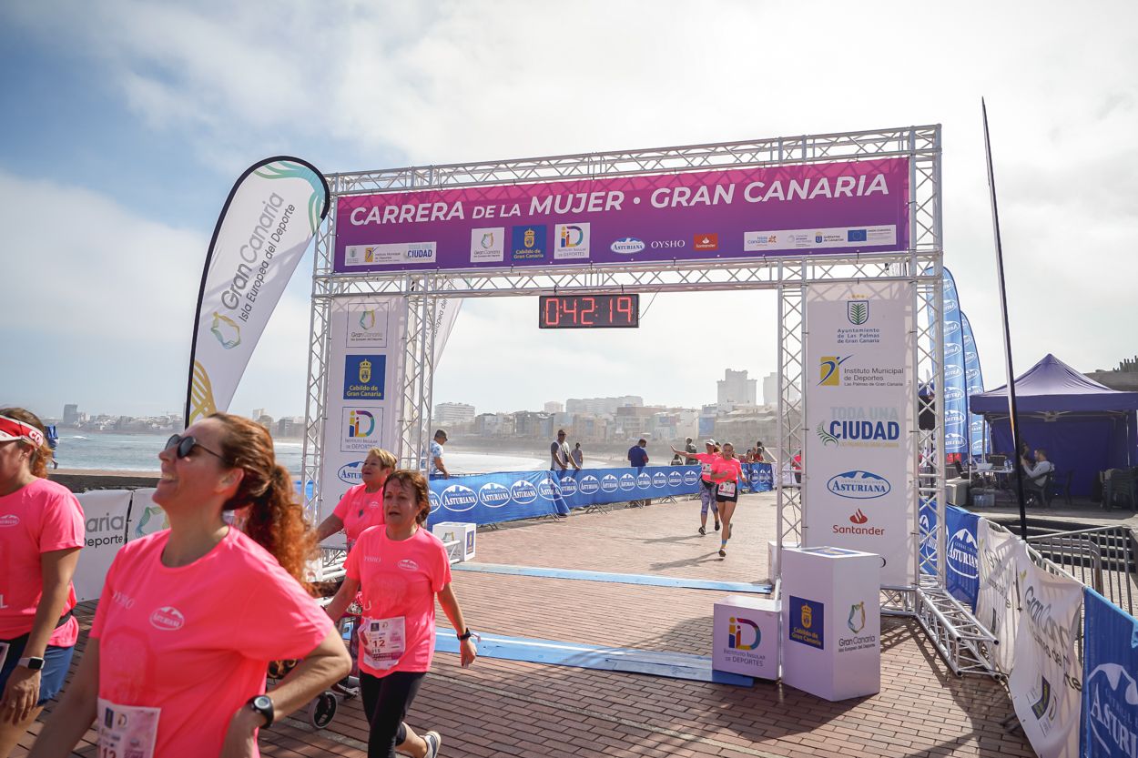 Las fotos de meta de la Carrera de la Mujer de Gran Canaria 11 41 29 15701 O