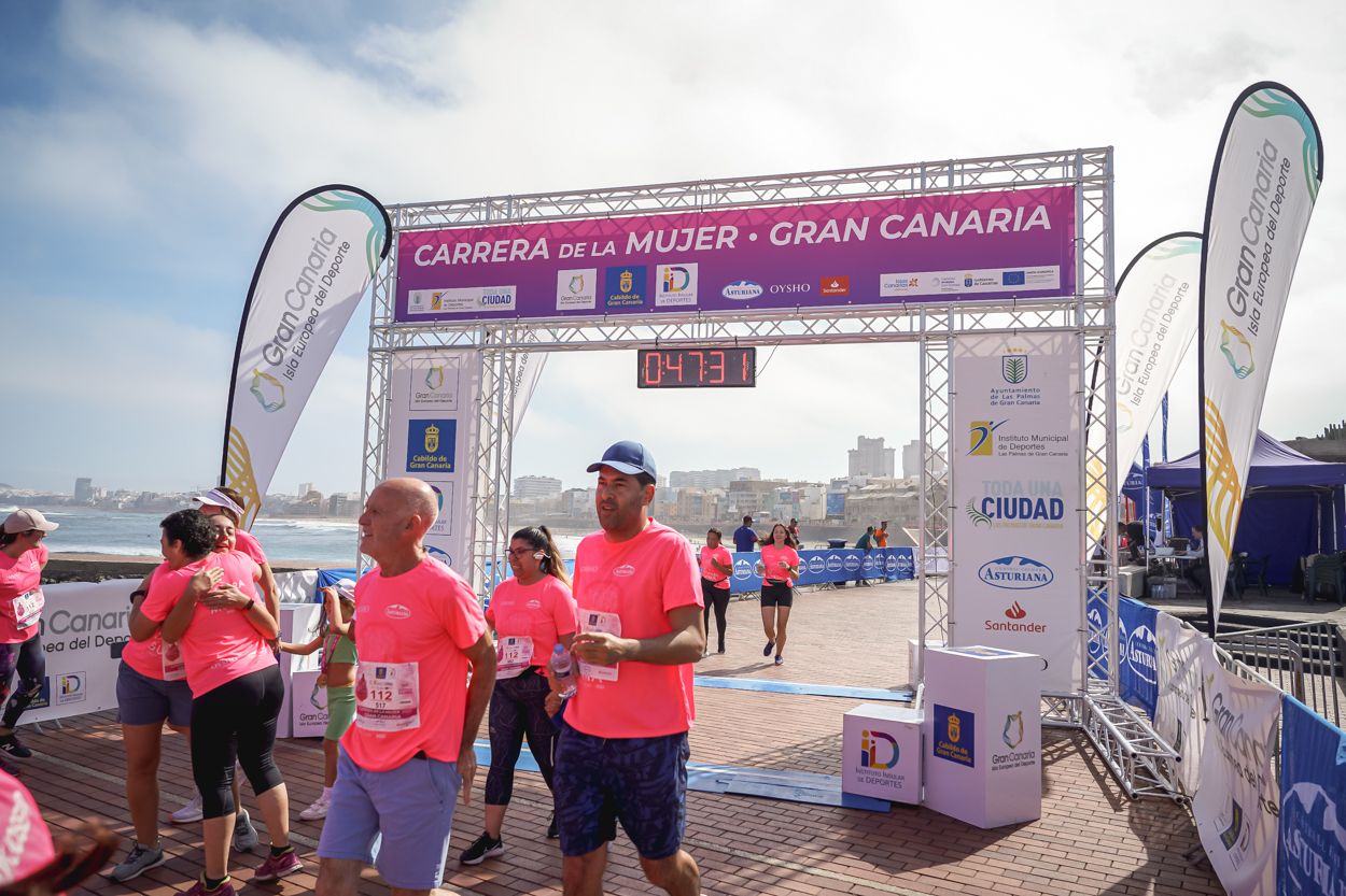 Las fotos de meta de la Carrera de la Mujer de Gran Canaria 11 46 42 15701 O