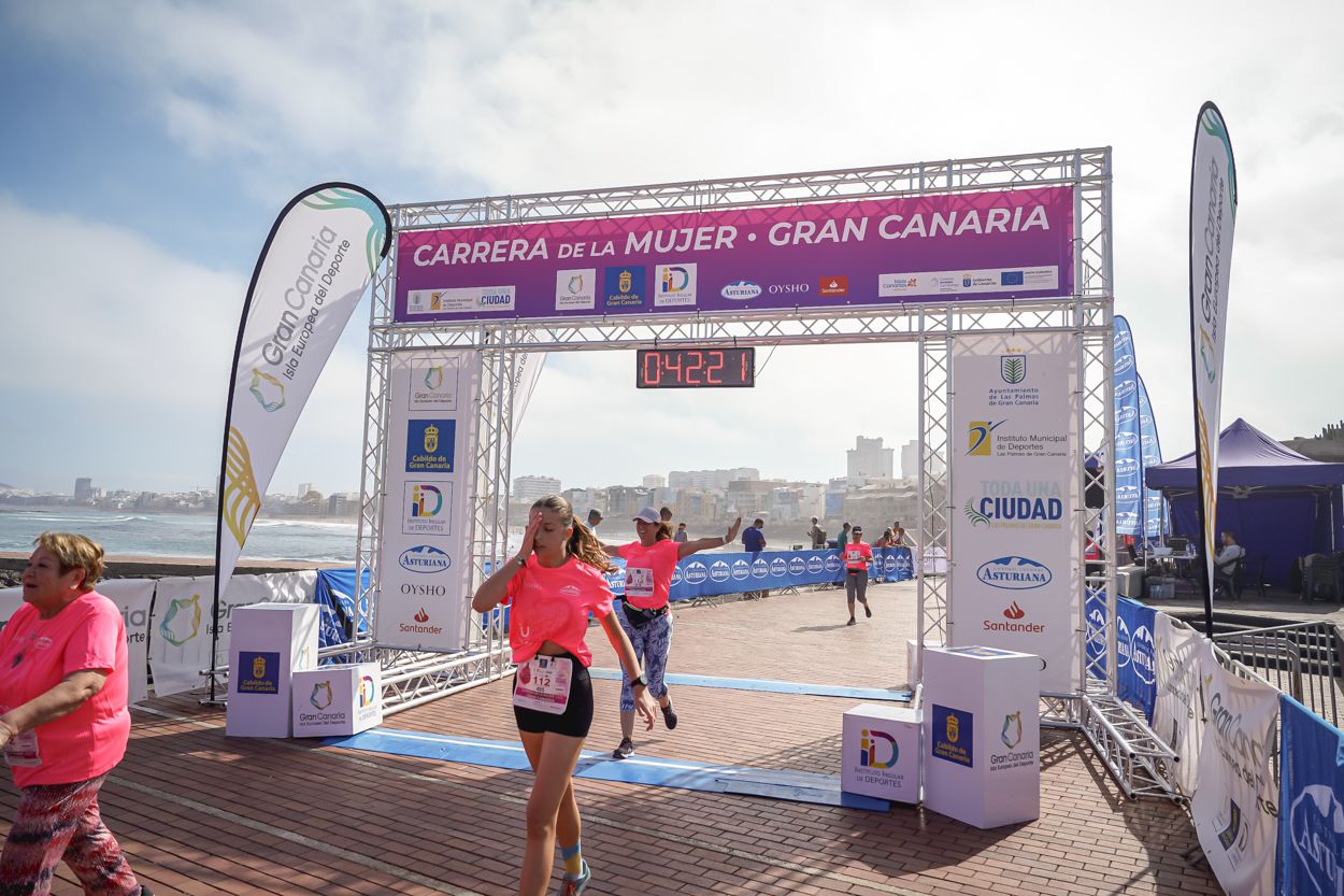 Las fotos de meta de la Carrera de la Mujer de Gran Canaria 11 41 32 15701 O