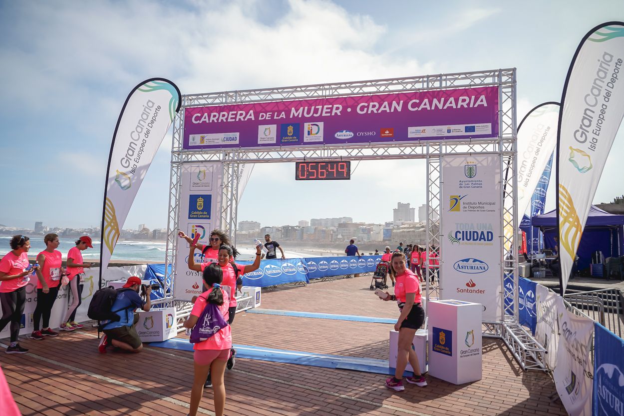 Las fotos de meta de la Carrera de la Mujer de Gran Canaria 11 56 00 15701 O