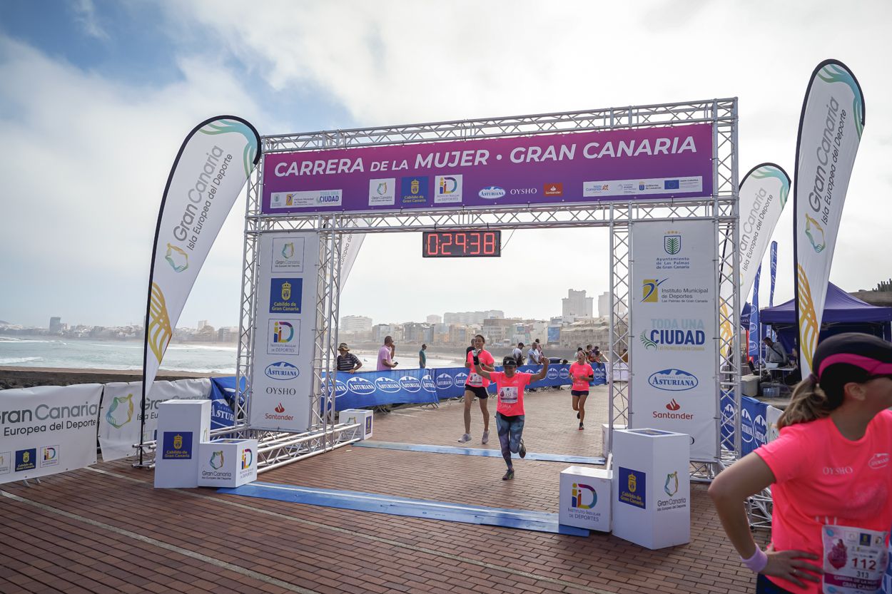 Las fotos de meta de la Carrera de la Mujer de Gran Canaria11 28 49 15701 O