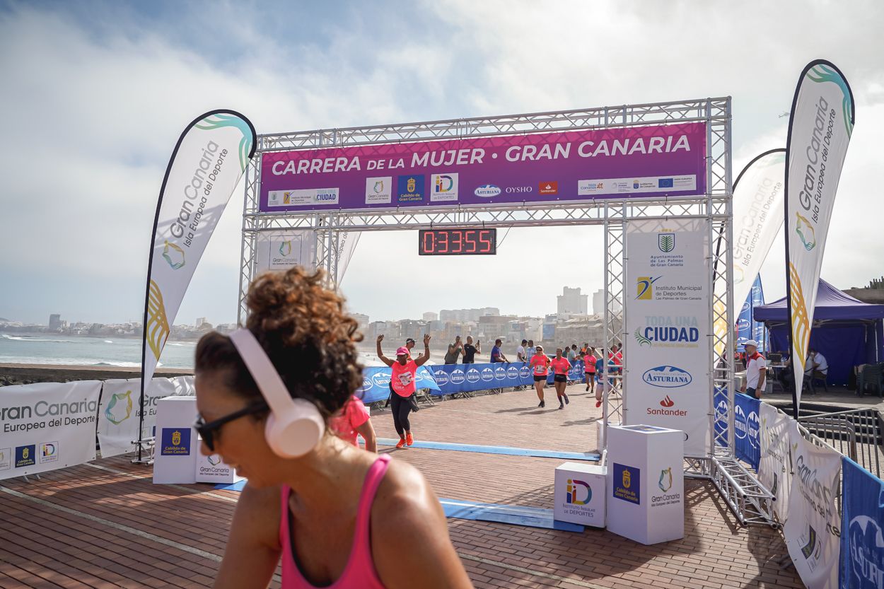 Las fotos de meta de la Carrera de la Mujer de Gran Canaria 11 33 06 15701 O