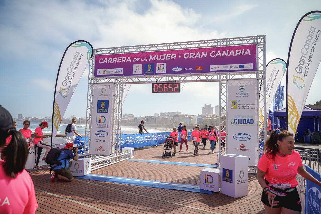 Las fotos de meta de la Carrera de la Mujer de Gran Canaria 11 56 03 15701 O