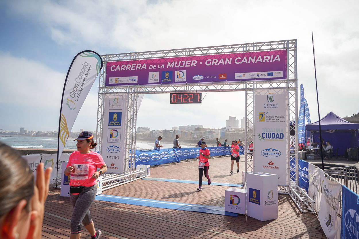 Las fotos de meta de la Carrera de la Mujer de Gran Canaria 11 41 38 15701 O