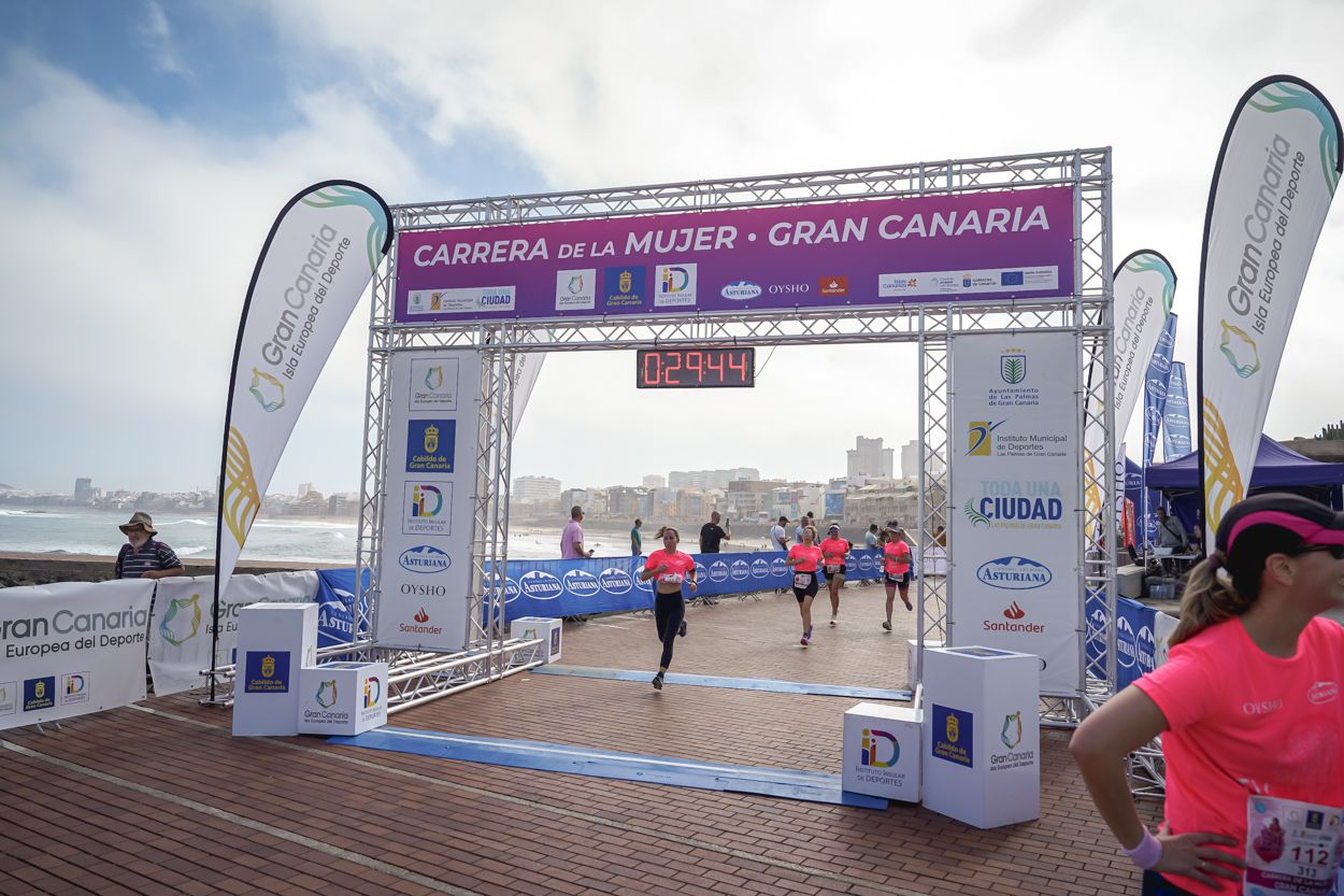 Las fotos de meta de la Carrera de la Mujer de Gran Canaria11 28 55 15701 O