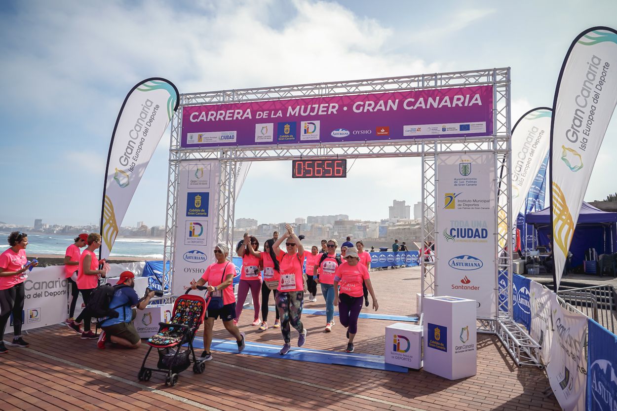 Las fotos de meta de la Carrera de la Mujer de Gran Canaria 11 56 07 15701 O