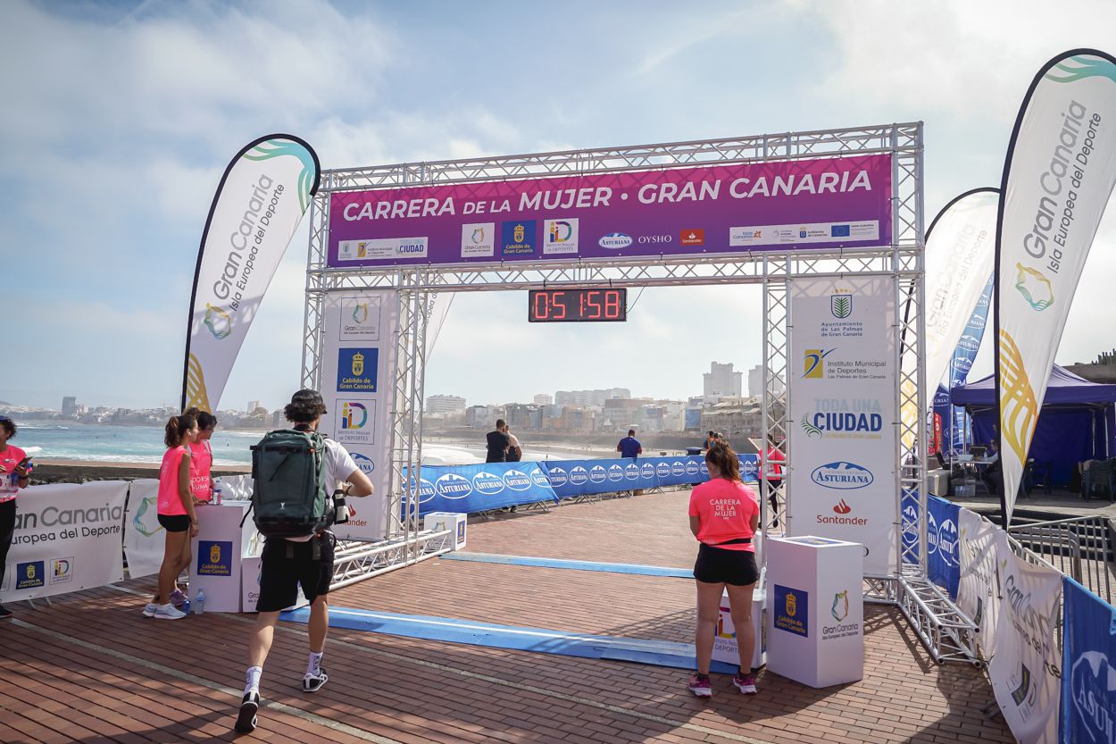 Las fotos de meta de la Carrera de la Mujer de Gran Canaria 11 51 08 15701 O