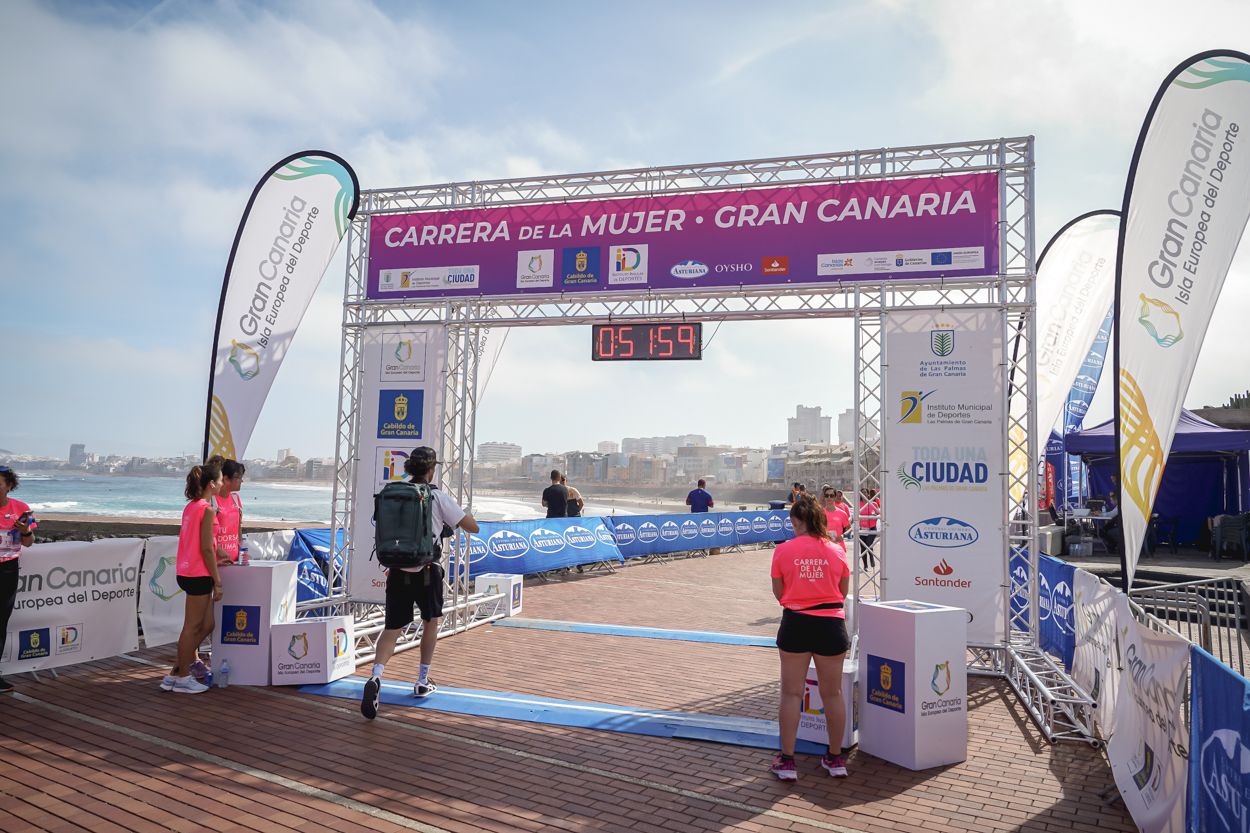 Las fotos de meta de la Carrera de la Mujer de Gran Canaria 11 51 09 15701 O