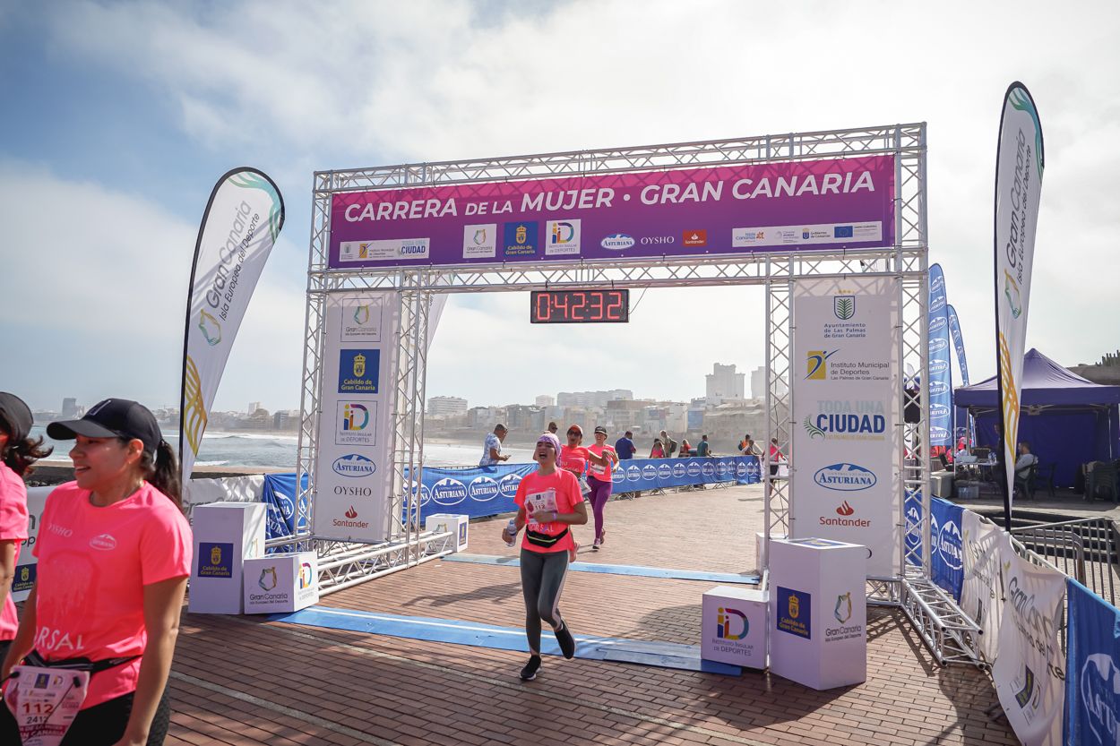 Las fotos de meta de la Carrera de la Mujer de Gran Canaria 11 41 43 15701 O