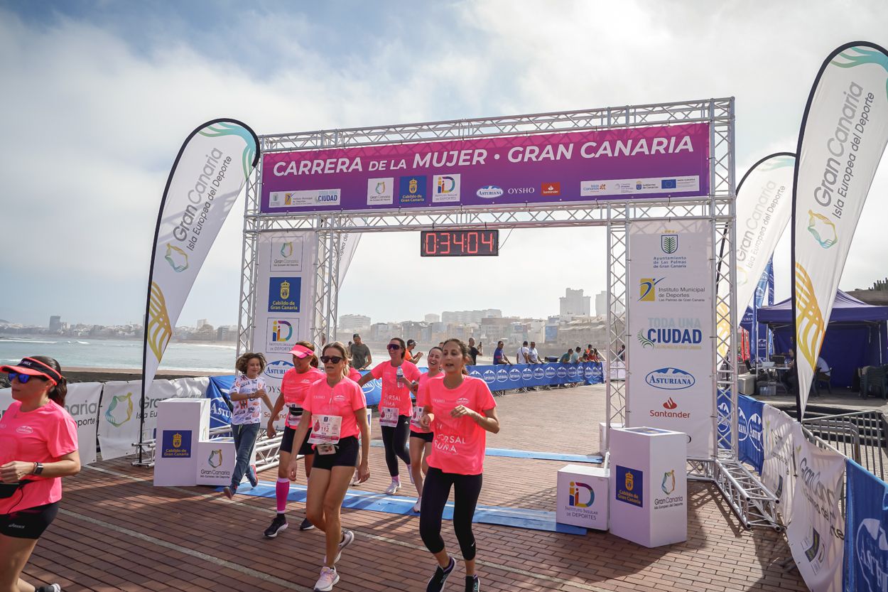 Las fotos de meta de la Carrera de la Mujer de Gran Canaria 11 33 15 15701 O