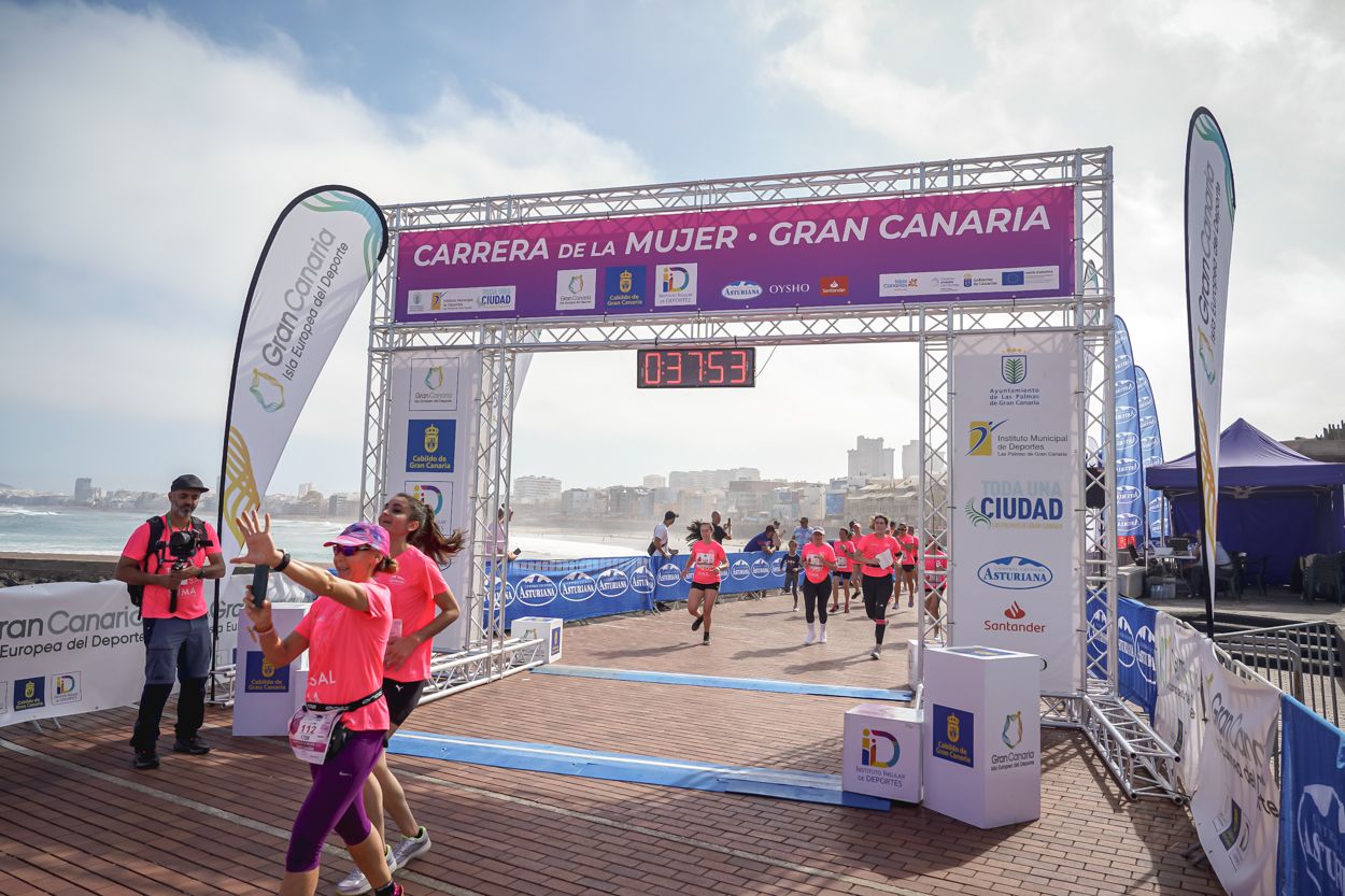 Las fotos de meta de la Carrera de la Mujer de Gran Canaria 11 37 03 15701 O