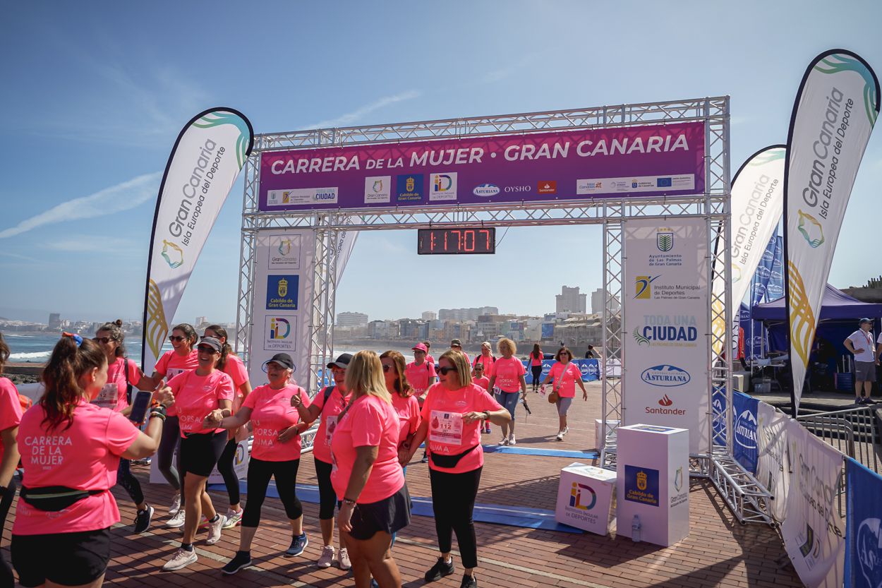 Las fotos de meta de la Carrera de la Mujer de Gran Canaria 12 16 18 15701 O