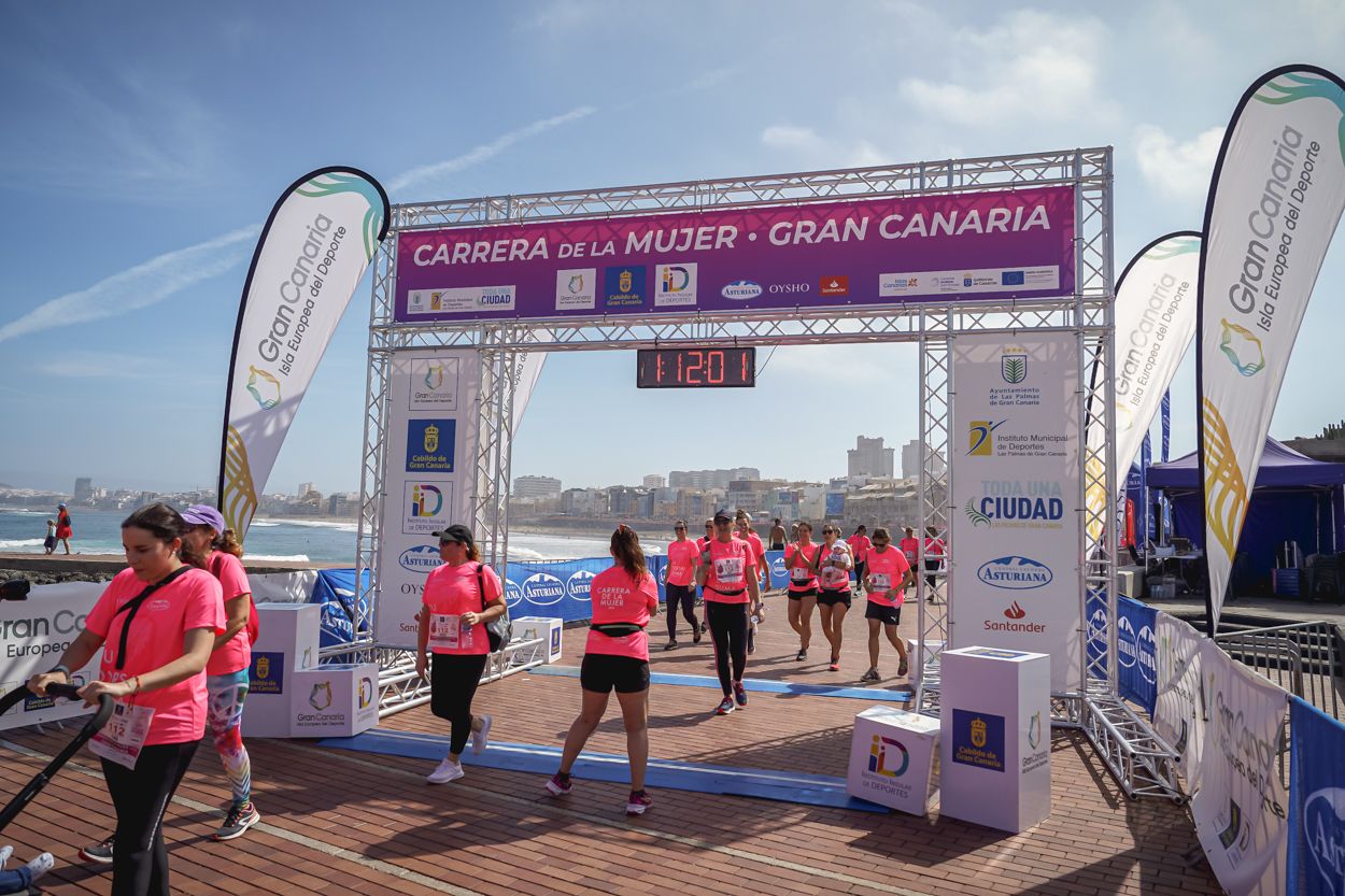 Las fotos de meta de la Carrera de la Mujer de Gran Canaria 12 11 12 15701 O