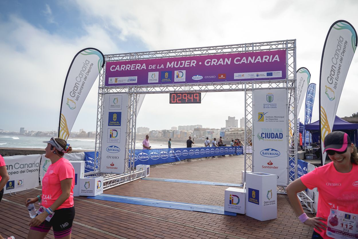 Las fotos de meta de la Carrera de la Mujer de Gran Canaria11 29 00 15701 O
