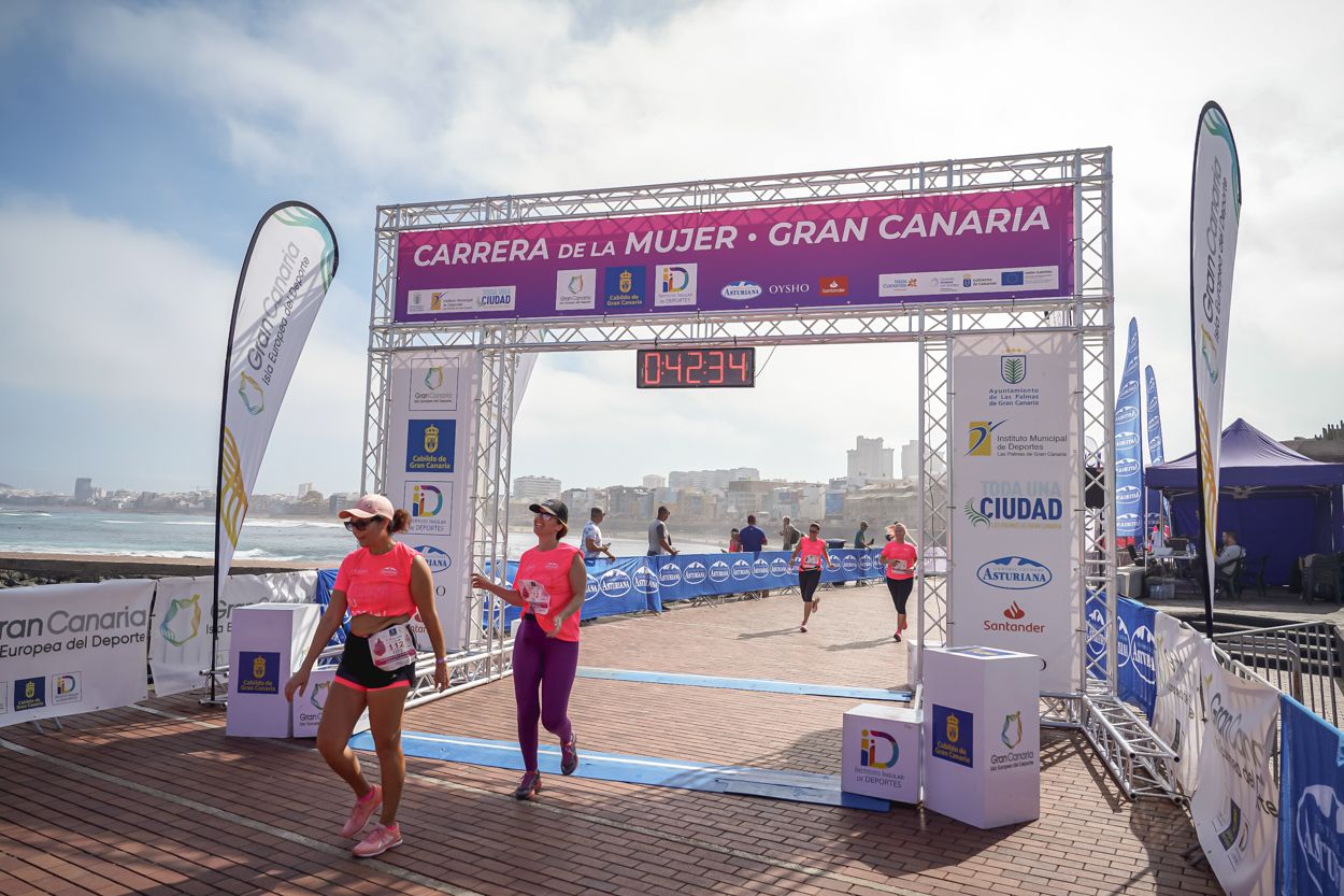 Las fotos de meta de la Carrera de la Mujer de Gran Canaria 11 41 45 15701 O