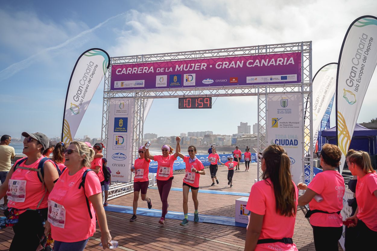 Las fotos de meta de la Carrera de la Mujer de Gran Canaria 12 01 10 15701 O