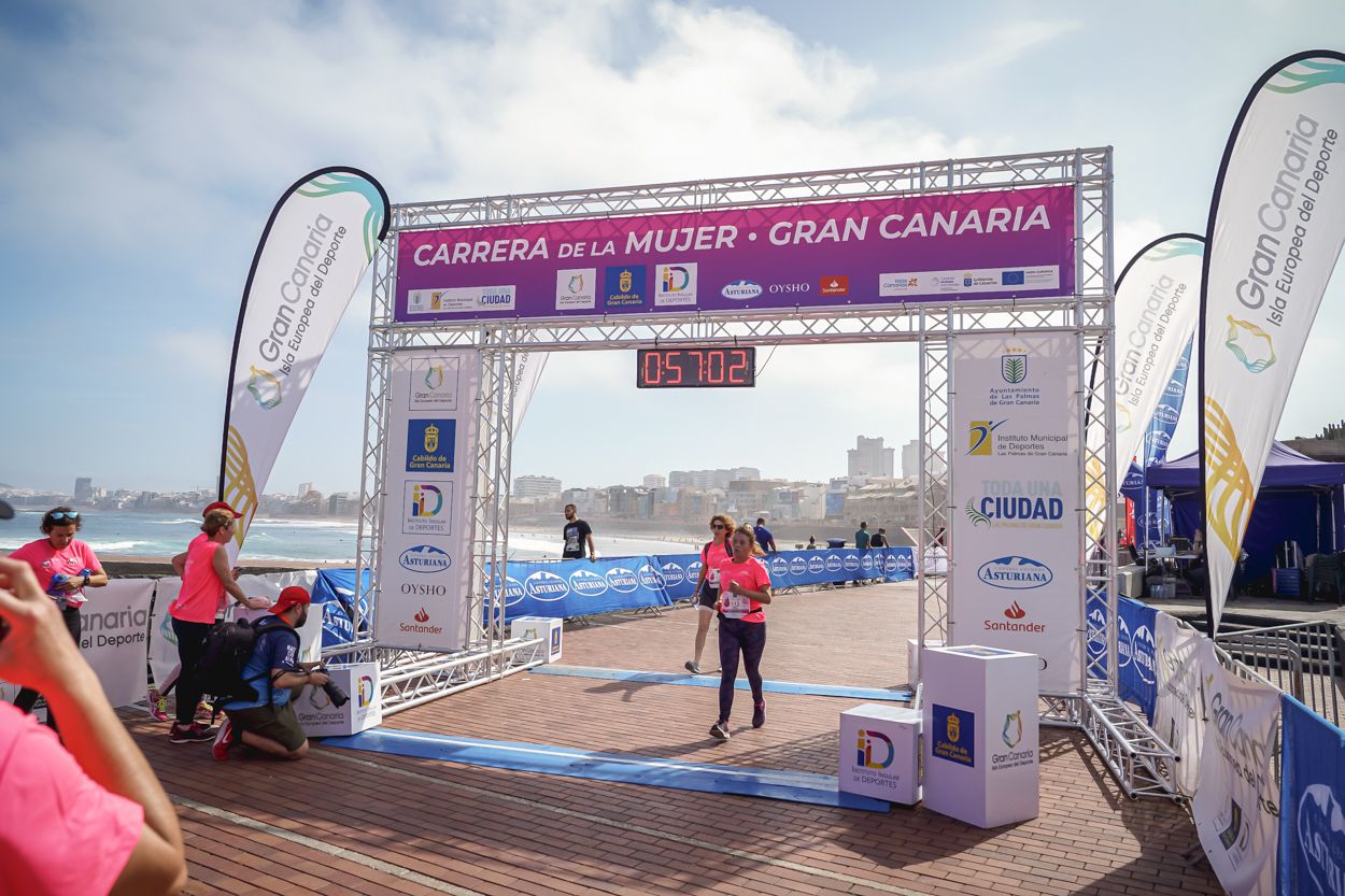 Las fotos de meta de la Carrera de la Mujer de Gran Canaria 11 56 13 15701 O