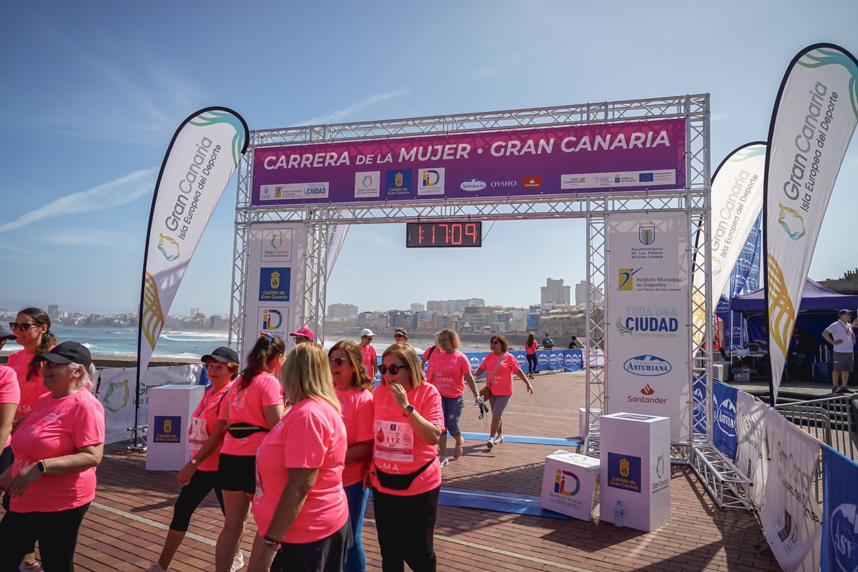 Las fotos de meta de la Carrera de la Mujer de Gran Canaria 12 16 20 15701 O