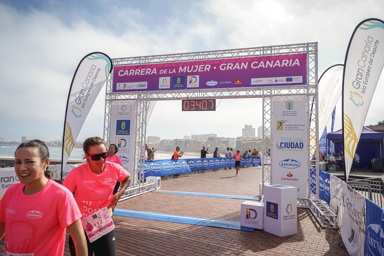 Las fotos de meta de la Carrera de la Mujer de Gran Canaria 11 33 18 15701 O